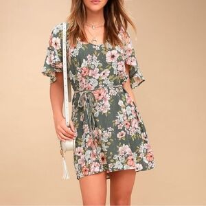 Billabong Fine Flutter sage green floral mini dress Xs Summer
